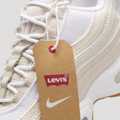 Nike x Levi’s