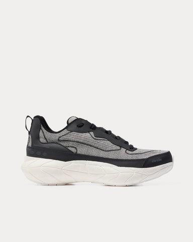 Circle Sportswear Supernatural Black Running Shoes
