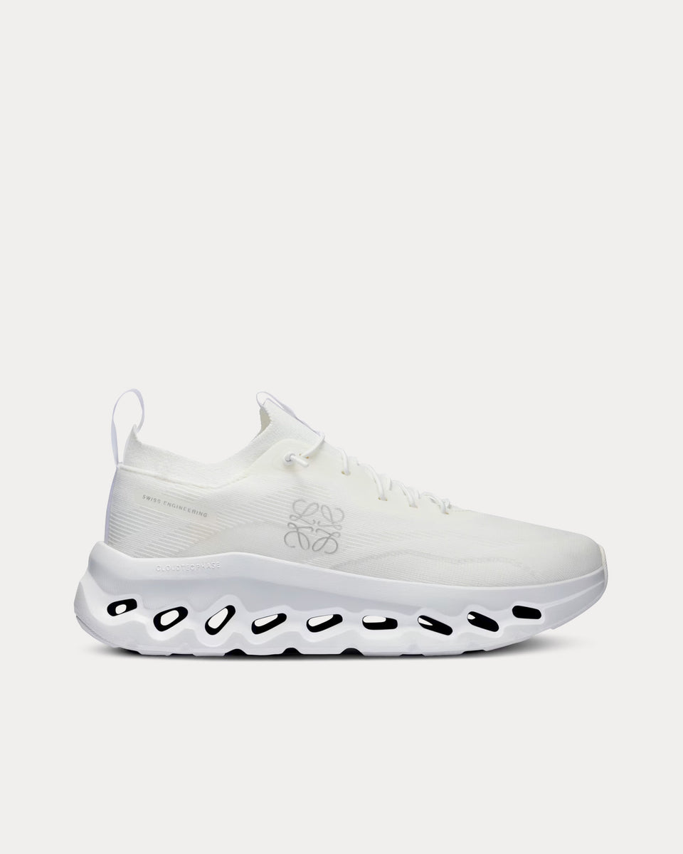 VT 25 Joy Play Low Top Sneaker White Black Cowhide 331681