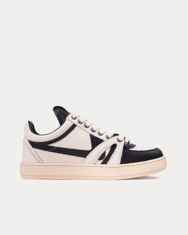 Plessume Vantage White / Black Low Top Sneakers