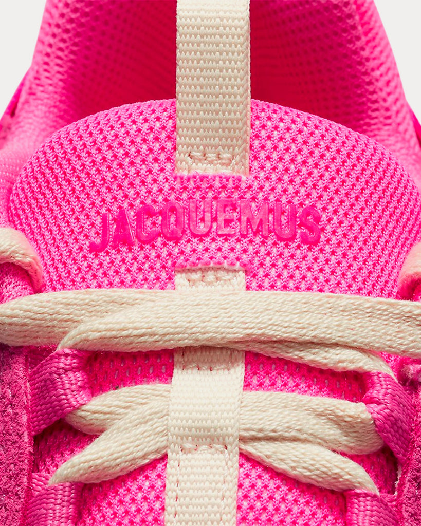 Air Humara LX Pink Low Top Sneakers