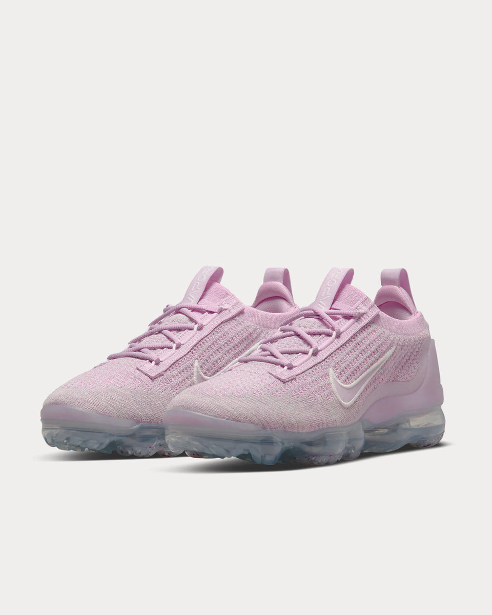 White and pink deals nike vapormax