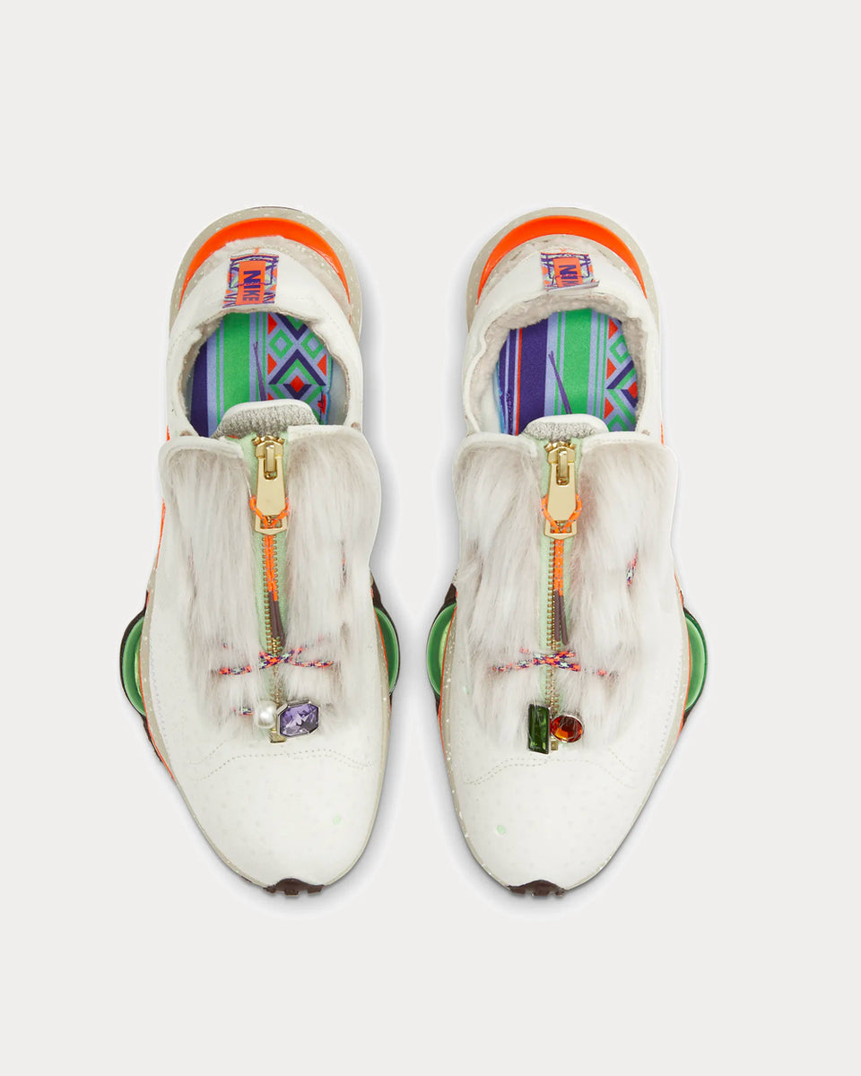 white low top nike sneakers