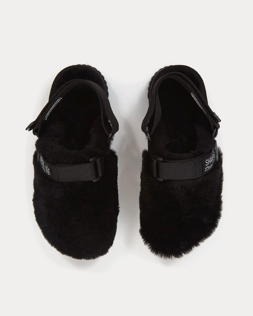 Snug Clog Mouton Black Slip Ons