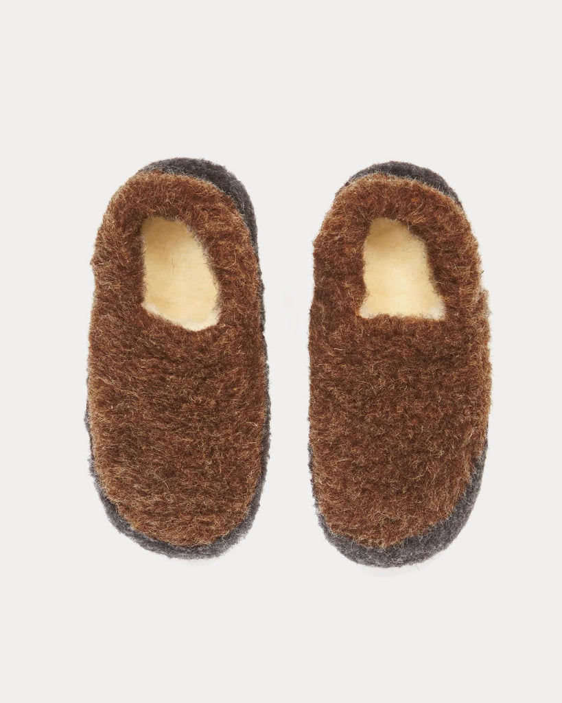 x Goodhood Siberian Wool Brown Slipper