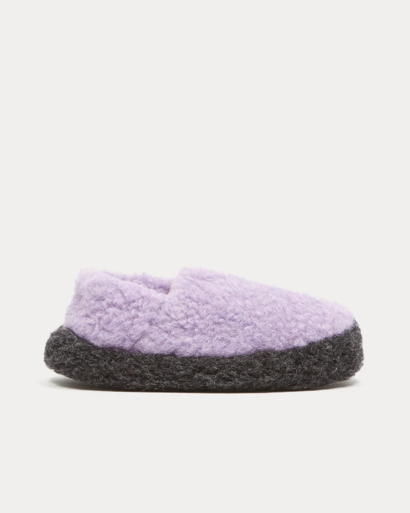 x Goodhood Siberian Wool Lavendar Slipper