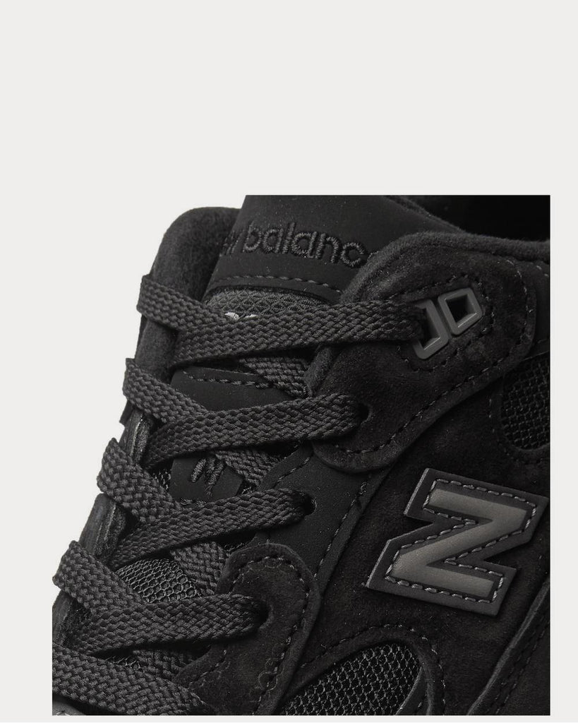 M992 Suede, Nubuck and Mesh Black low top sneakers