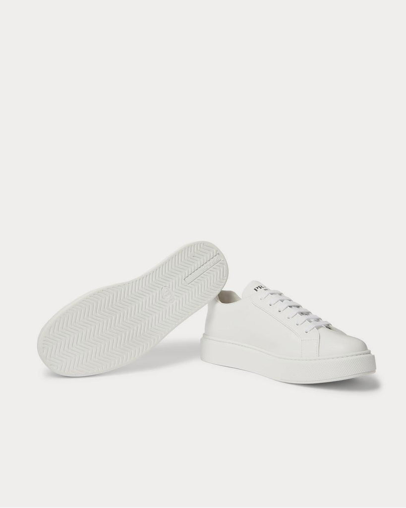 Street Eighty Leather White low top sneakers