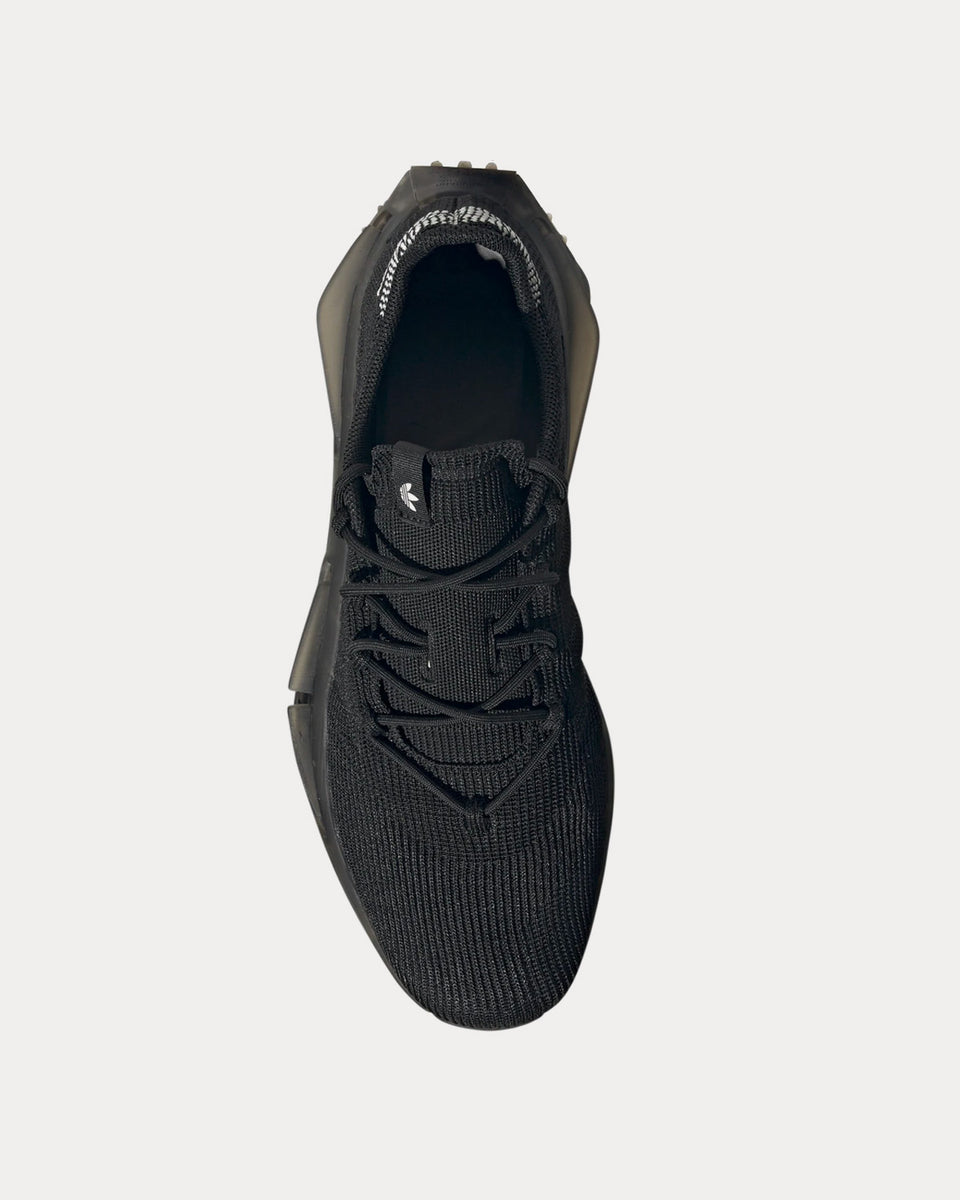 Alphabounce store trainer black