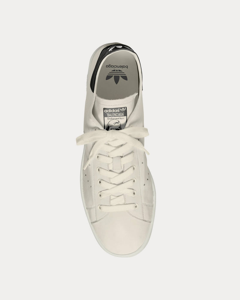 Stan Smith Off-White / Black Low Top Sneakers