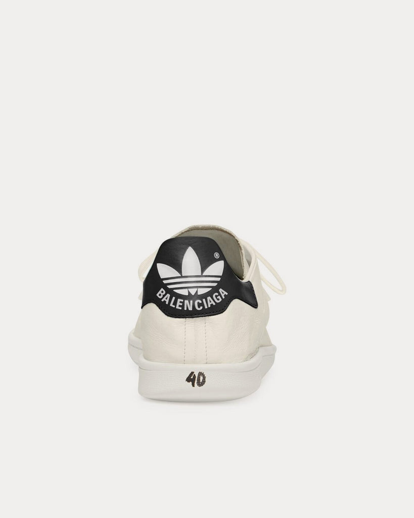 Stan Smith Off-White / Black Low Top Sneakers