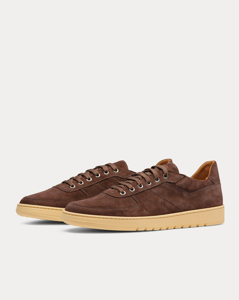 Center Dust Brown Low Top Sneakers