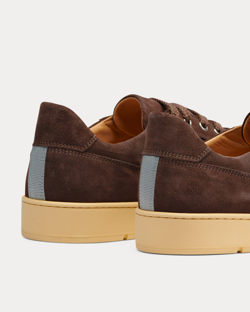 Center Dust Brown Low Top Sneakers