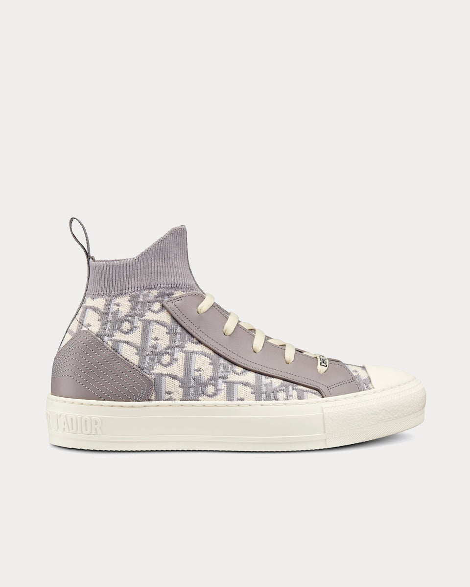 Walk in shop dior