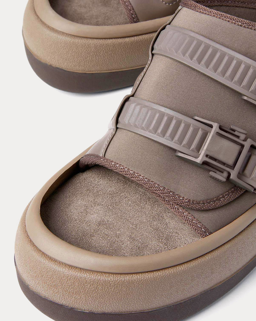 Capri Shitake Sandals
