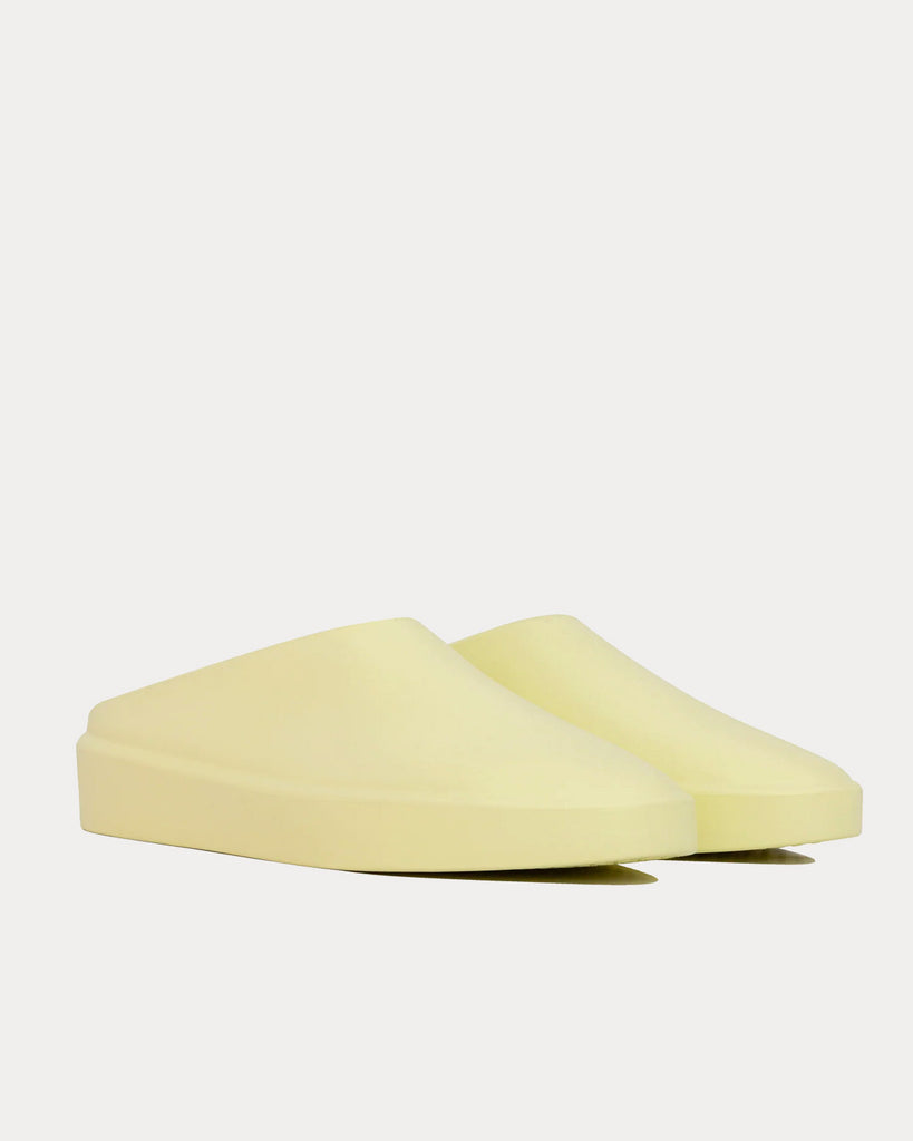 ESSENTIALS The California Canary Slip Ons