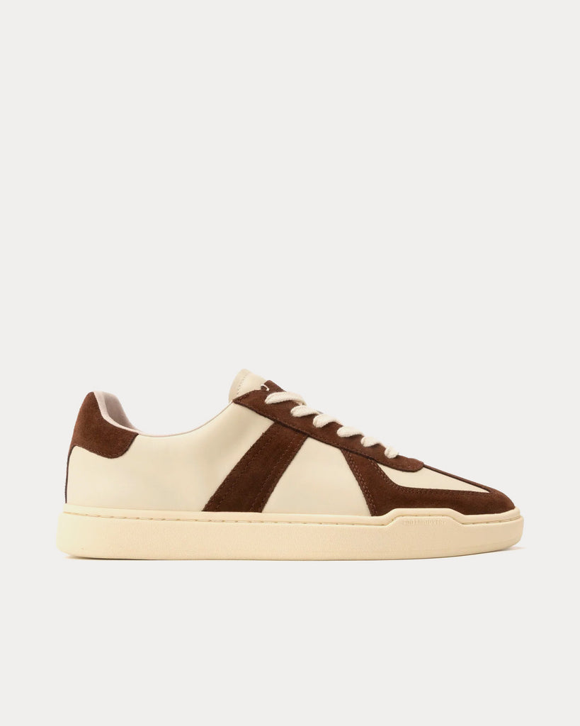2022 a/w AUA301-003 Off-White / Brown Low Top Sneakers