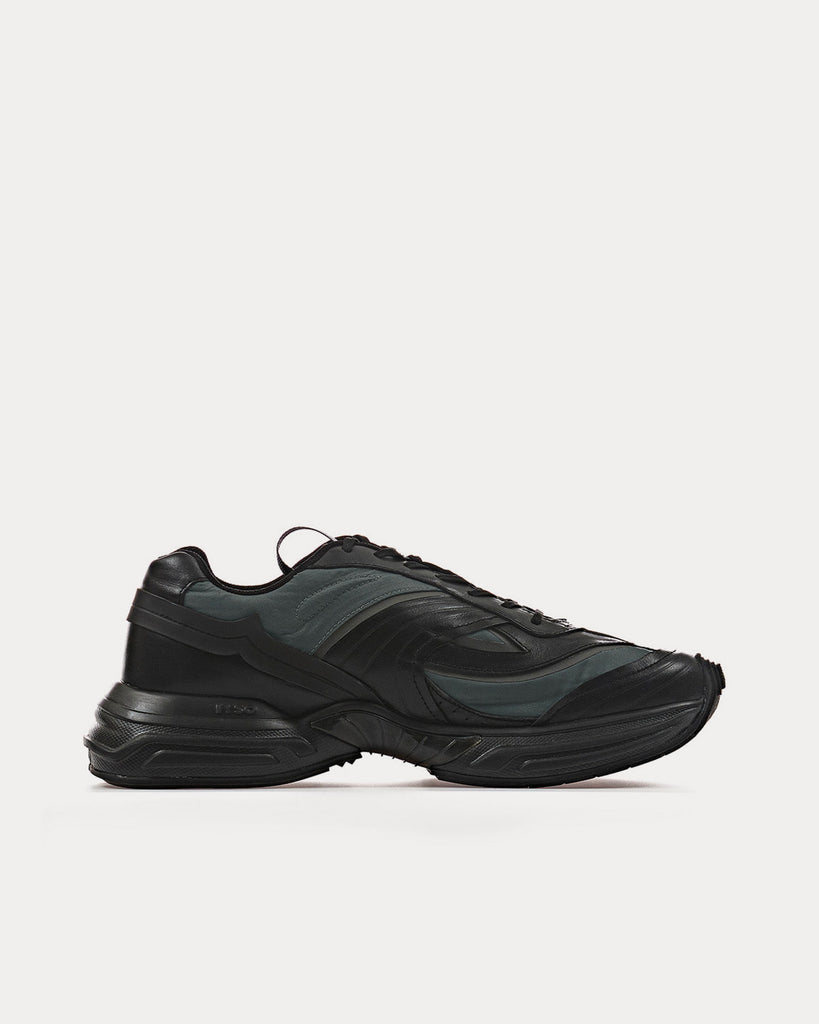 Acumik Shade Low Top Sneakers