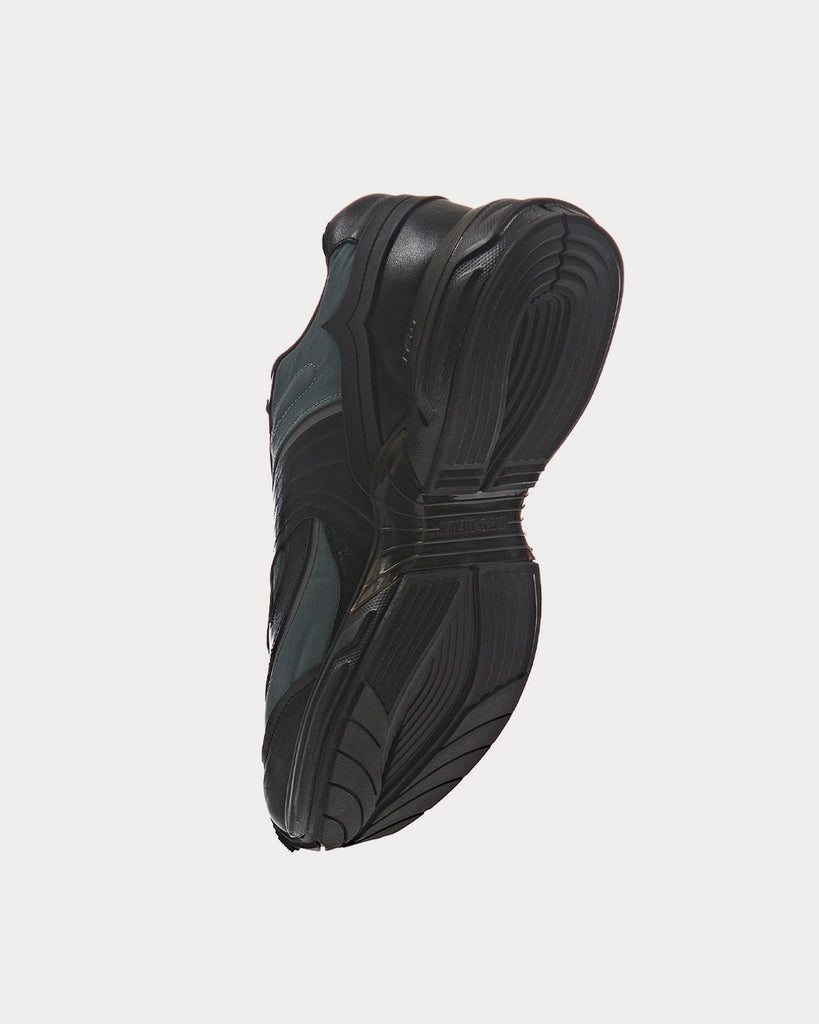Acumik Shade Low Top Sneakers