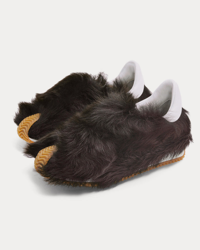 Flow Runner in Shearling Dark Brown Slip On Sneakers