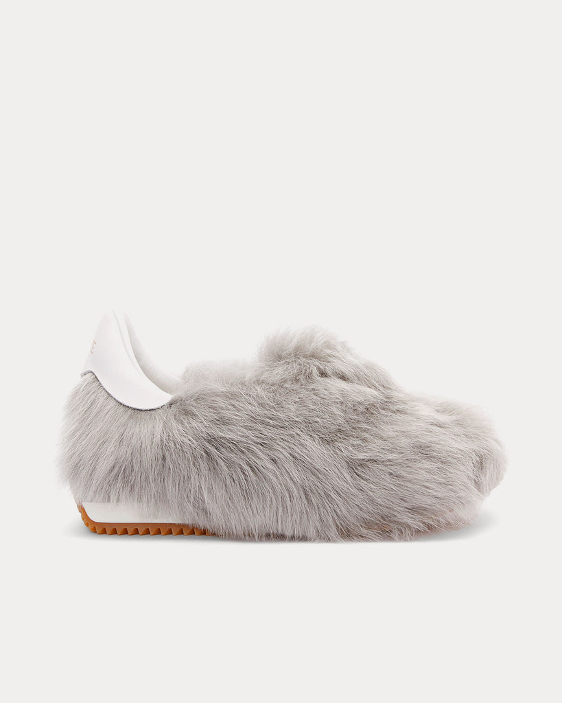 Flow Runner in Shearling Light Grey Slip On Sneakers