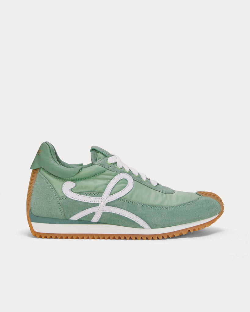 Flow Runner in Suede & Nylon Light Green Low Top Sneakers
