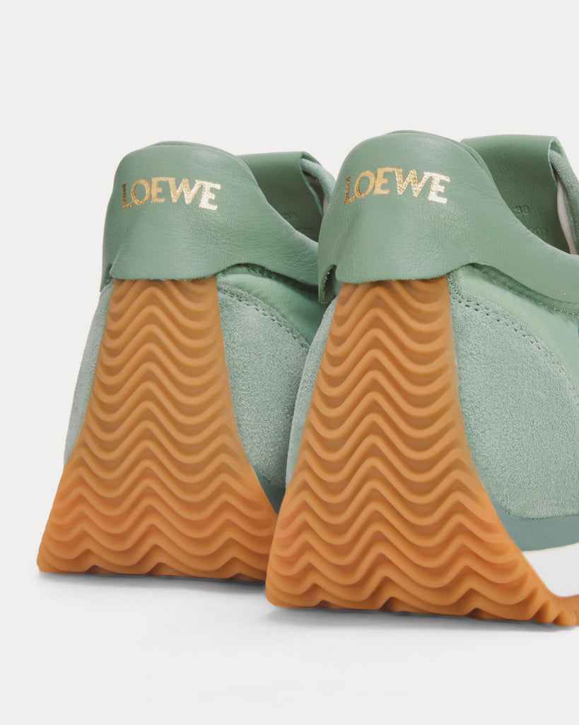 Flow Runner in Suede & Nylon Light Green Low Top Sneakers