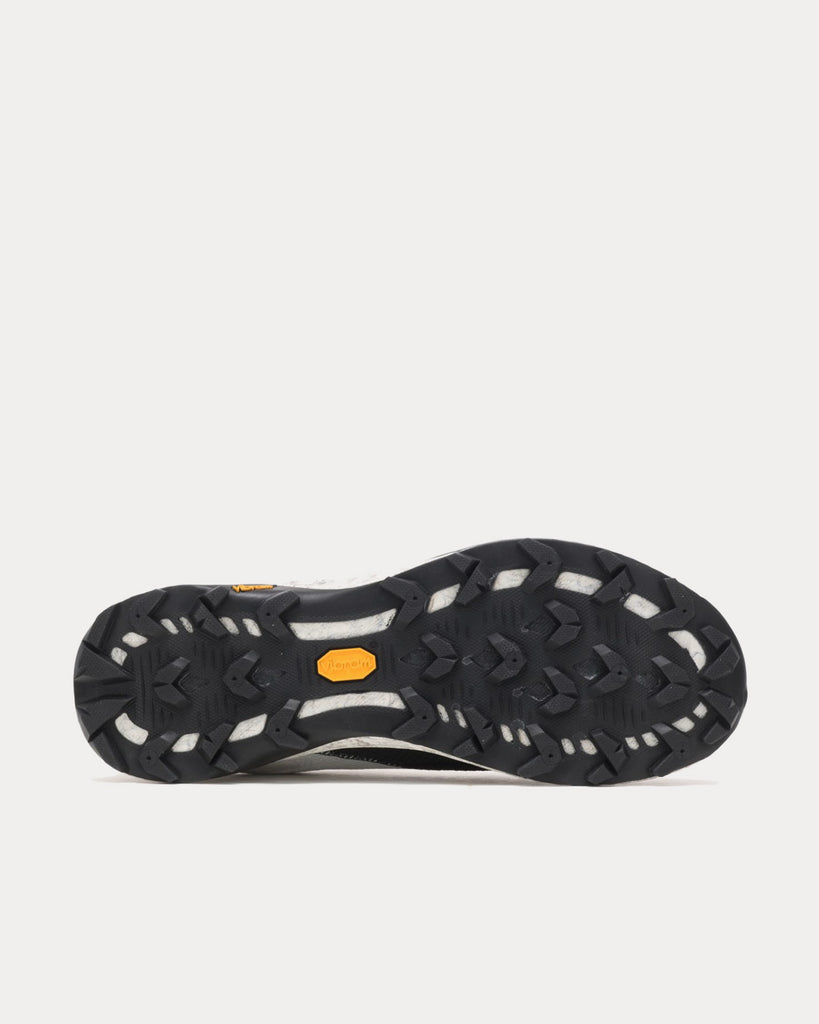 MTL Long Sky 2 White / Black Running Shoes
