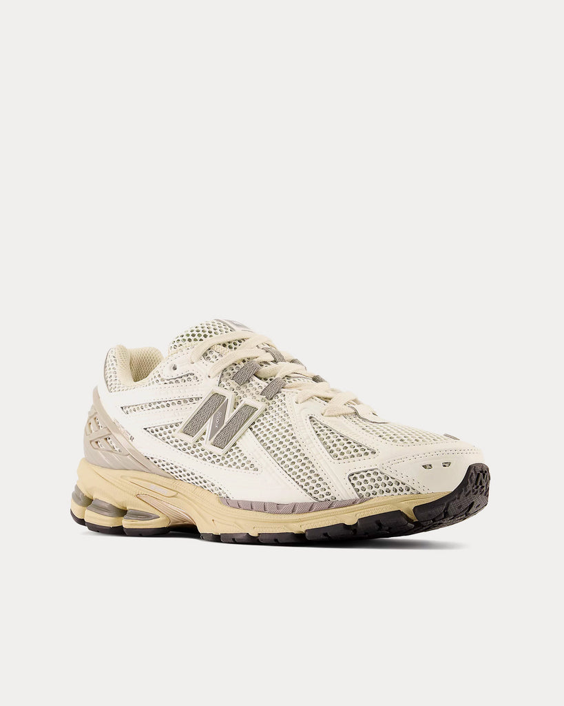 1906r Sea Salt / Marblehead / Pebble Low Top Sneakers