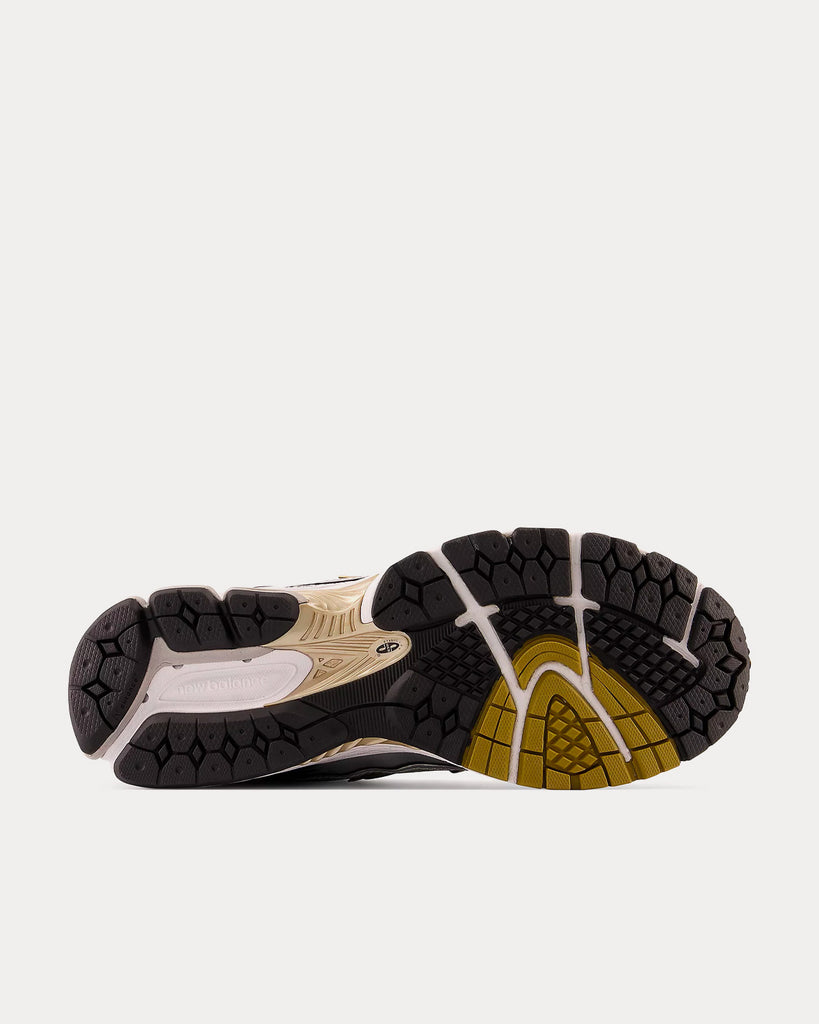 1906r Metallic Silver with Metallic Gold Low Top Sneakers