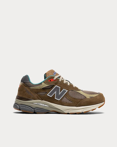 New Balance x Bodega 990v3 Bodega Here To Stay Green Low Top Sneakers