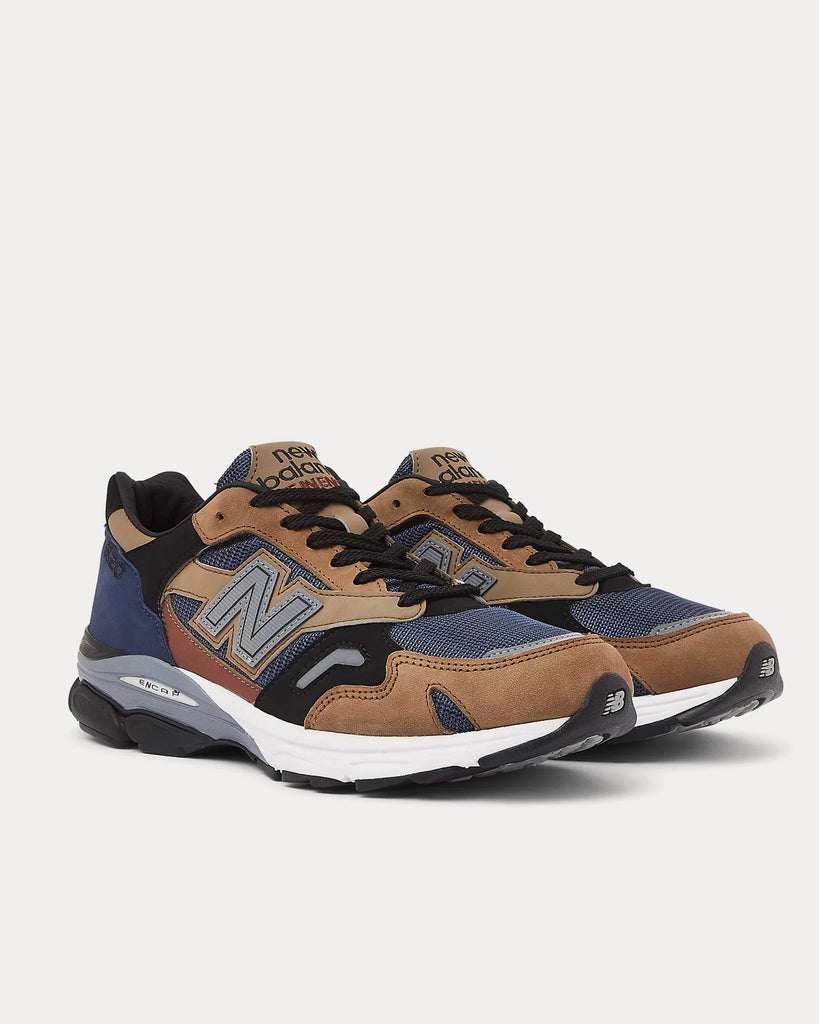 MADE in UK 920 Navy with Beige & Black Low Top Sneakers
