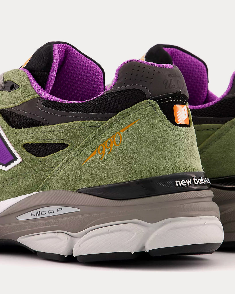 MADE in USA 990v3 Olive leaf with black Low Top Sneakers