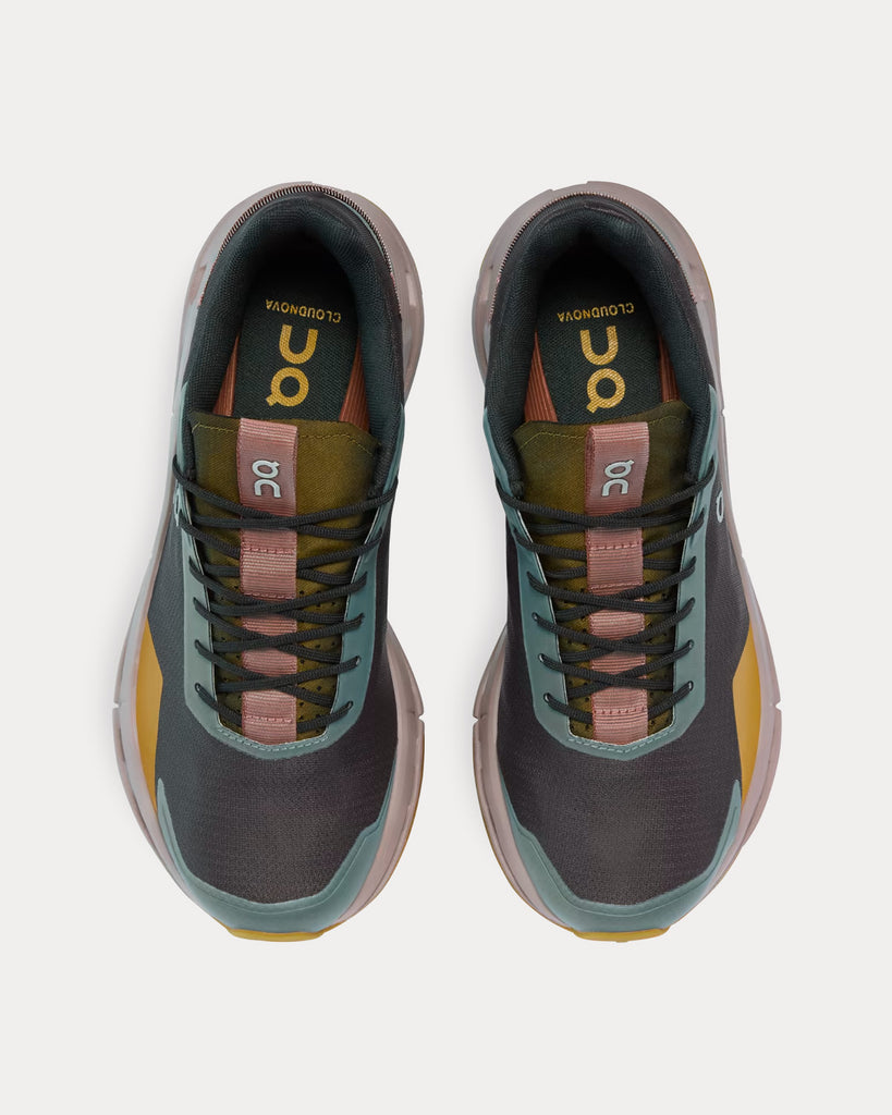 Cloudnova Form Titanite Quartz Running Shoes