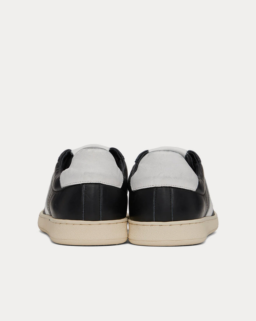 Court Black / White Low Top Sneakers