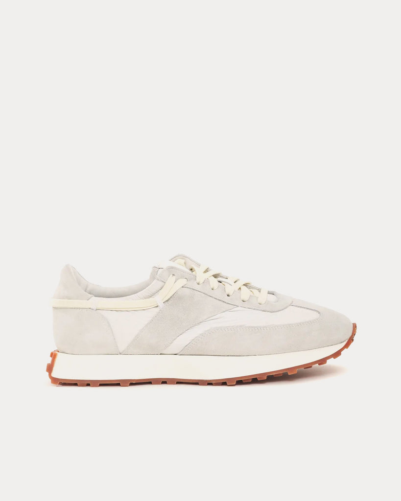 Runner Grey / White Low Top Sneakers