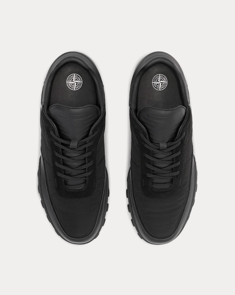 S0202 Black Low Top Sneakers