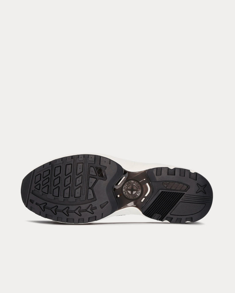 S0303 Black Low Top Sneakers