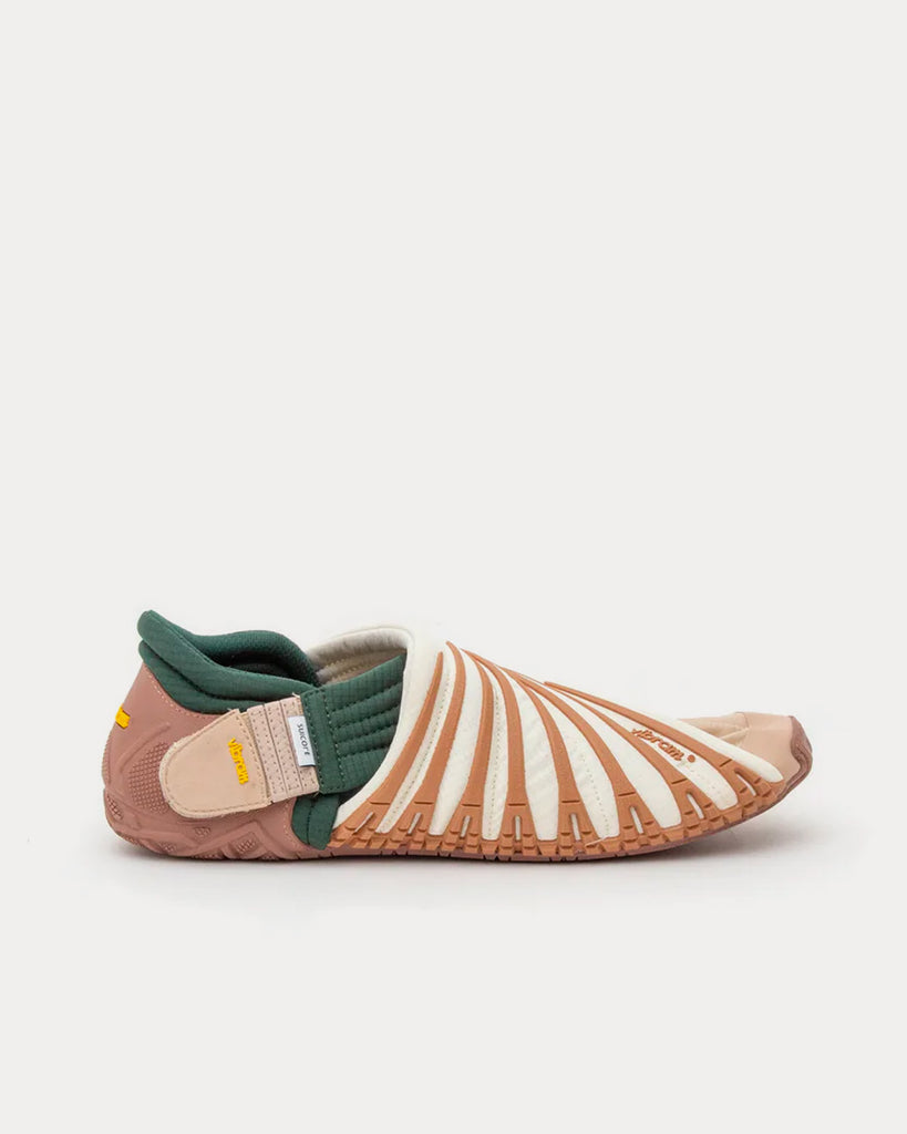 FUTON-LO Green / Beige Slip Ons