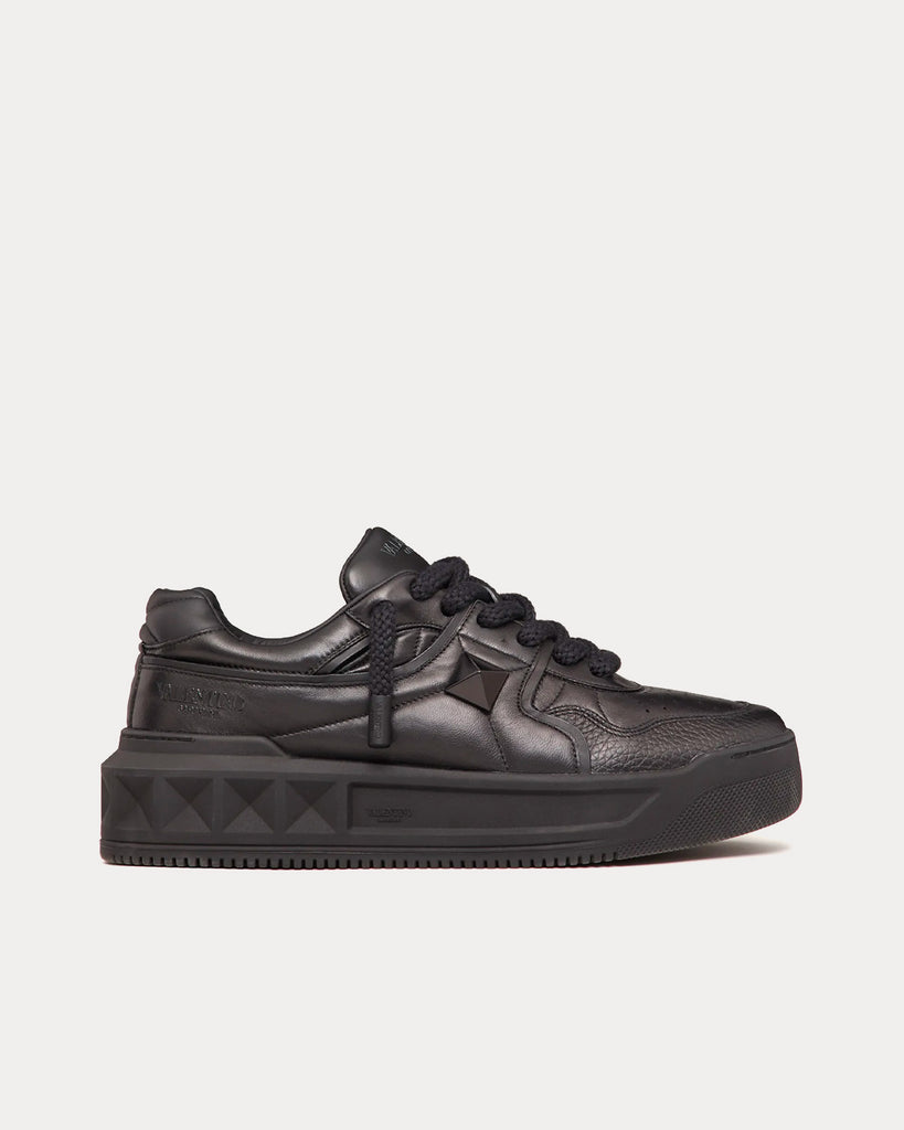 One Stud Nappa Leather Black Low Top Sneakers