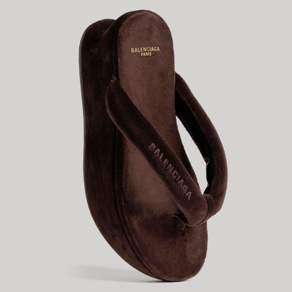 Balenciaga Gaeta Thong Sandals