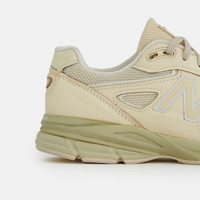 New Balance 990 Sneakers