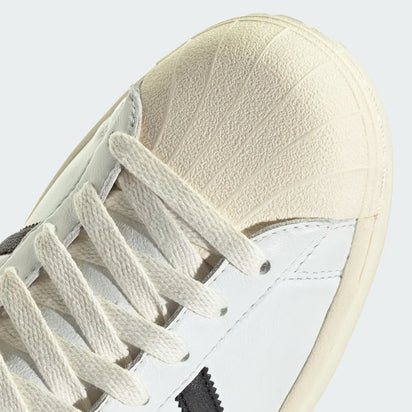 Adidas Superstar Sneakers