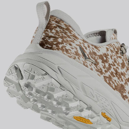 HOKA Tor Summit + Sneakers