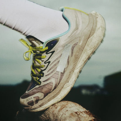 HOKA Tecton X2 Running Shoes