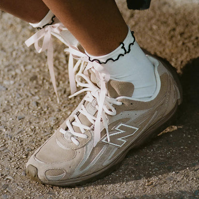 New Balance 204L Sneakers