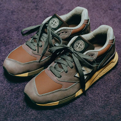 ★New Balance x Stone ★話題のハイブリッド スニーカー New Balance x Stone Island '574' スニーカー | グリーン