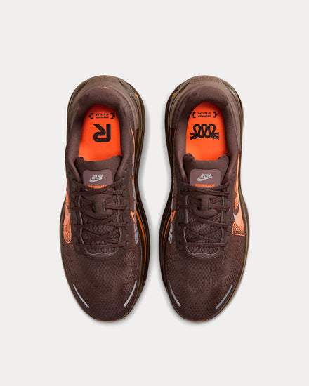 Nike x Renegade Vomero Premium Brown Basalt / Total Orange / Bronze Eclipse / Hyper Crimson Running Shoes - 2
