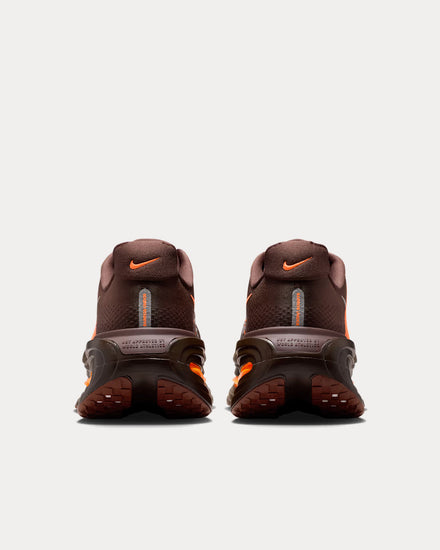 Nike x Renegade Vomero Premium Brown Basalt / Total Orange / Bronze Eclipse / Hyper Crimson Running Shoes - 4