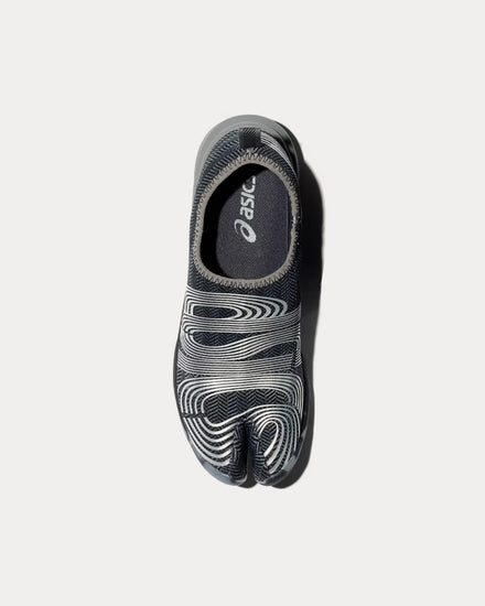 Asics x Kiko Kostadinov LYASA FF Tabi Carbon / Pure Silver Slip On Sneakers - 2